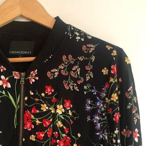 Light zip jacket